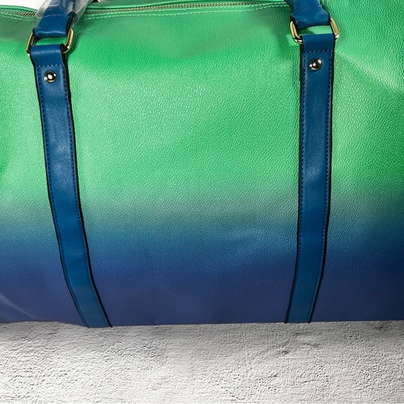 Fashion Duffle Bag Hombre Style NWOT - Picture 4 of 9